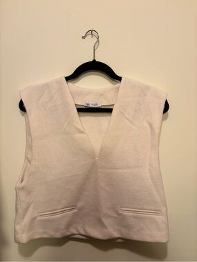 Zara Pale Cream V-Neck Boxy Vest